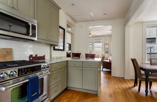 Cannonborough Elliotborough Apartment | Rutledge Avenue Inn (Suite C)