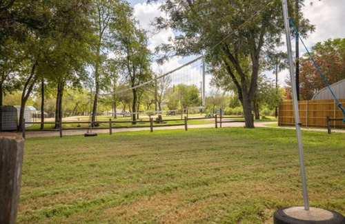 Burnet RV Rental | RV Site - Pull Through 25