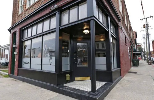 Monroe Ward Condo | RVA Arts District near VCU MCV