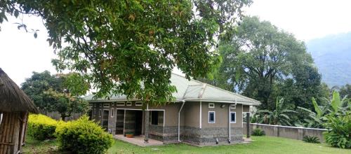 Kitojo Hotel | Rwenzori Base camp tour Holiday Inn