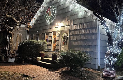 West Hills House | RYDERS CUP Bethpage Black/Tranquil Spa Like 4-bedroom house