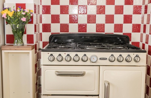 Winestead House | RYEBY GARTH, pet friendly, character holiday cottage in Patrington