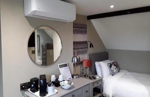 Wilmslow House | Rylands Farm Guest House
