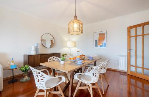 Sao Felix Da Marinha Apartment | São Félix Seaside Oasis