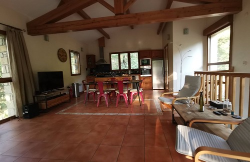 Saint-Etienne-de-Gourgas Villa | Sérénité totale et moments de bonheur intime dans la nature de Méditerranée