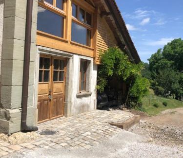 Mezieres House | Sérénité et nature dans une ferme équestre - studio familial