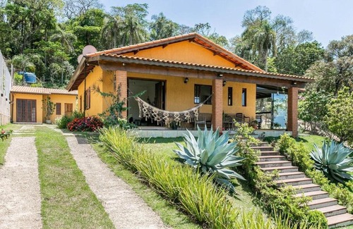 Ibiuna House | Sítio a 60KM de SP - 5 Quartos - Piscina Aquecida