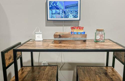 Town of Lloyd Hotel | S'mores Corner