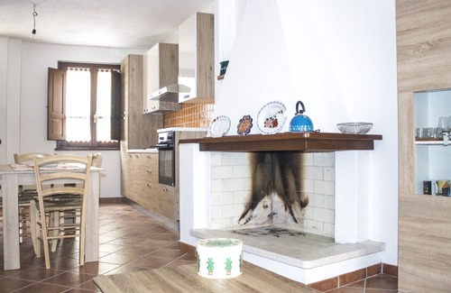 Ulassai House | S'Omu e Idda, detached house in the centre of Ulassai