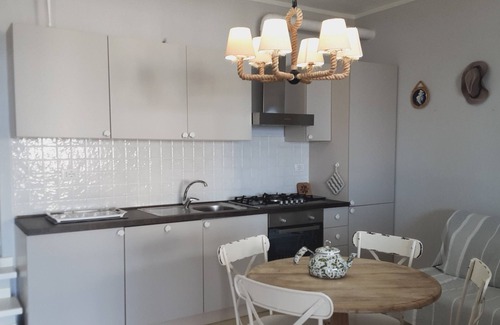 Santa Reparata Apartment | S. Reparata - Cozy three-room apartment with sea view - IUN Q8453