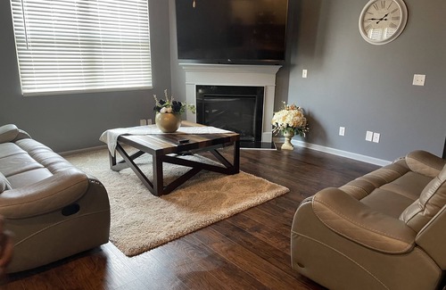 Hampton House | S&S LUXE RENTAL Romantic family get away.