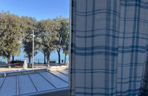 Sirolo Apartment | S035 - Sirolo, three-room apartment in the square with sea view
