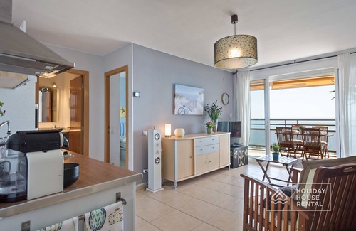 Cap de Salou Apartment | S18 PANORAMIC SEA VIEWS -WIFI, PARKING-