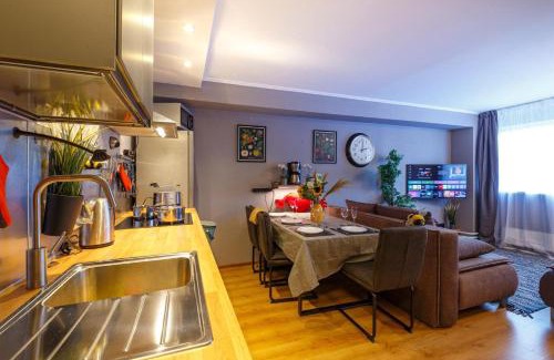 Purvciems Apartment | S22 rrlux comfy free parking