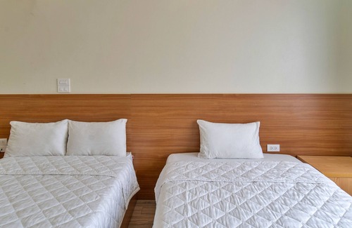 Soc Son Hotel | S79 Noi Bai Airport Hotel
