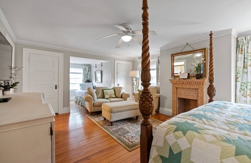 Phippsburg Bed & Breakfast | "SABINO" 1 Bdrm Suite