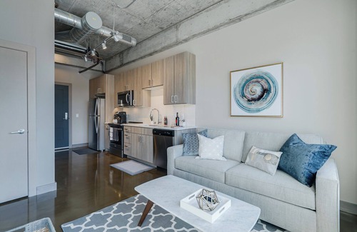 Warehouse District Apartment | Sable 206 - Alcove