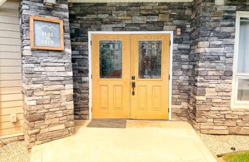 East Kootenay Apartment | Sable Ridge Condos by StayIn