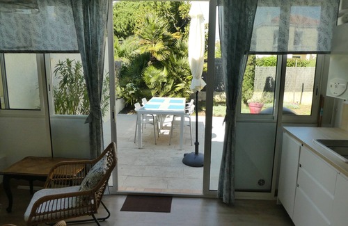 Les Sablettes House | Sablettes beach at 200m. Maisonette with Garden Terrace