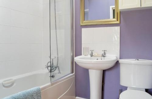 New Forest District House | Saddle Room