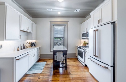 Wamego Apartment | Saddle Shop Loft on Lincoln
