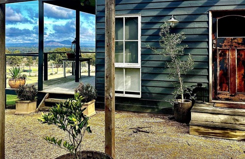 Bridge Creek Other | Saddlers Run - A beautiful country style home high on the hill in Bridge Creek