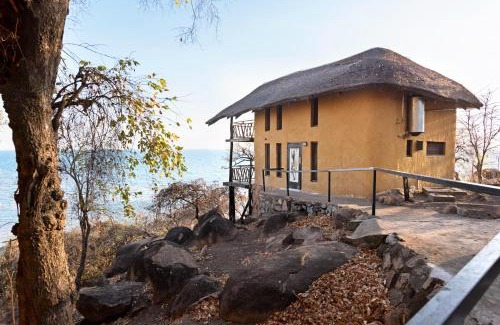 Senga Cabin | Safari Beach Lodge