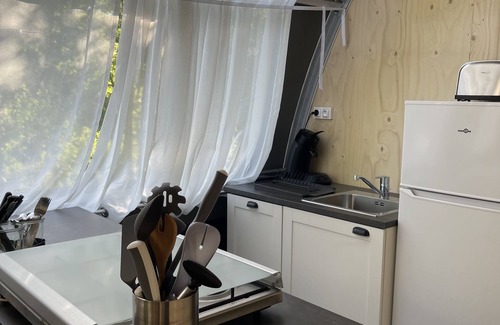 Saint-Constant-Fournoules Cabin | Safari Big Oak XXL