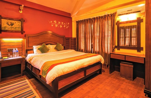 Sauraha Resort | Safari Club
