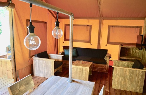 's-Gravenzande House | Safari Tent at Vlugtenburg Beach