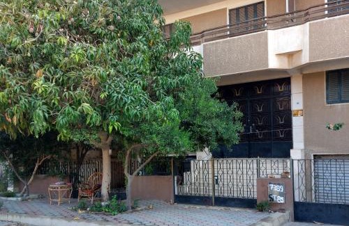 Al-Khalifa Apartment | Safe House