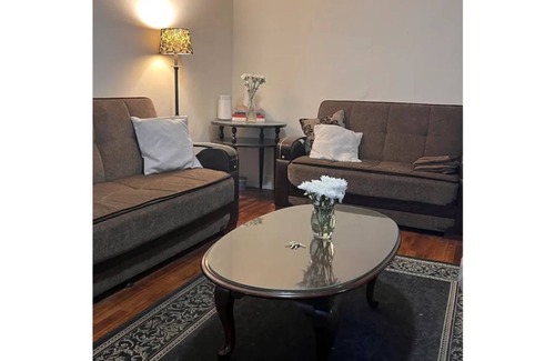 West Bronx Apartment | Safe, Quiet and Close to Subway!