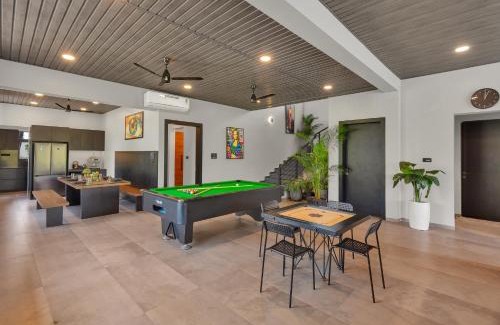 Lonavala Villa | SaffronStays Earl Grey