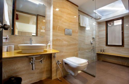 Suryamal Villa | SaffronStays Nithyam, Vikramgad