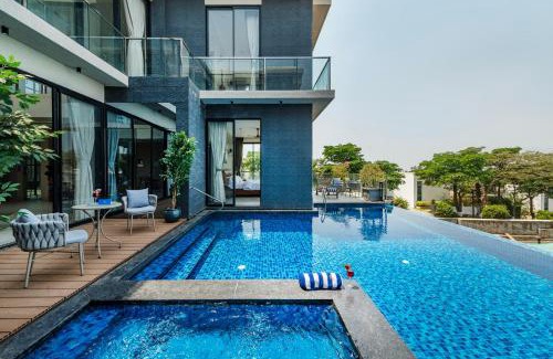 St.Stanislaus Villa Villa | SaffronStays Panorama