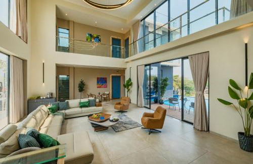 St.Stanislaus Villa Villa | SaffronStays Panorama
