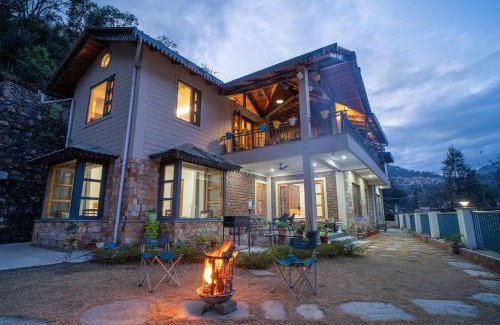 Bhimtal Villa | SaffronStays Wood Sparrow