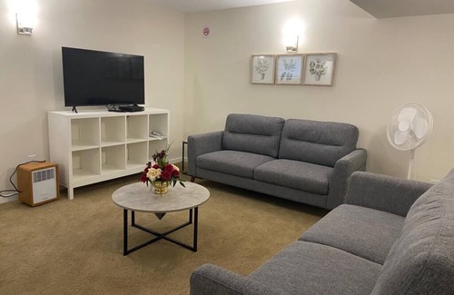Dugald House | Sagecove-Exec. 2 bedrooms suite
