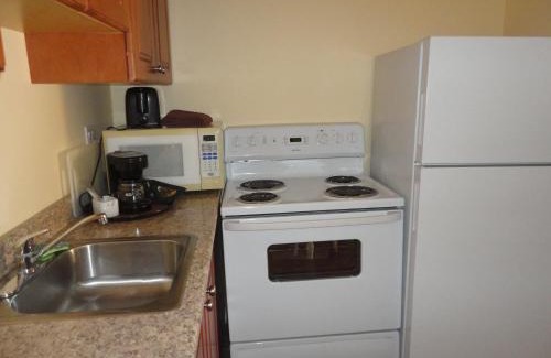 Okanagan-Similkameen Hotel | Sahara Courtyard Inn Penticton