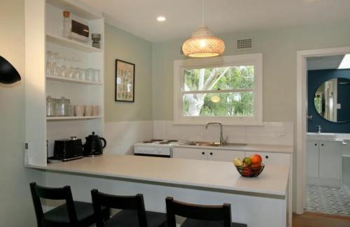 Anna Bay Villa | Sahara Trails Cabin 1 WiFi Air Conditioning Horse Riding and much more