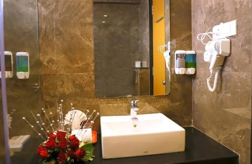 Shirdi Hotel | Sai Neem Tree Hotel