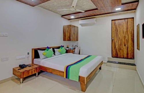 Satara Hotel | Sai Samrat Resort