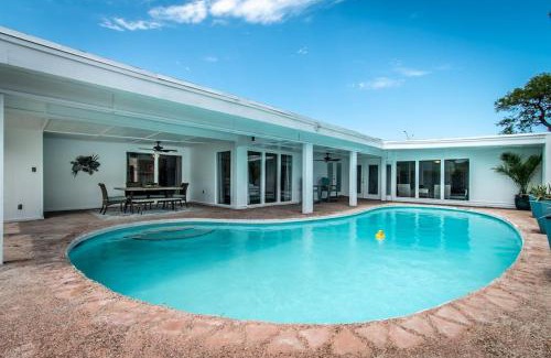 Bay Area House | Sail Away Your Coastal Pool Oasis Awaits