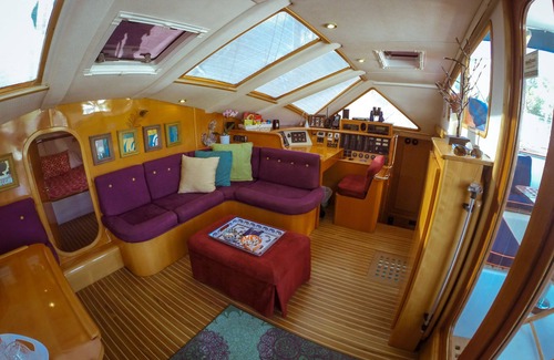 Ratho Mill Boat Rental | Sail the Stunning Grenadines on Your Own Private Crewed Yacht