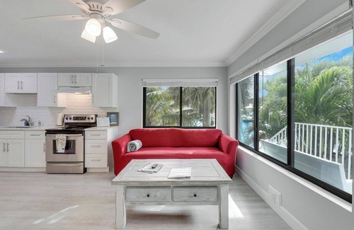 Stuart Apartment | Sailfish Suites - 12 - waterfront lodging