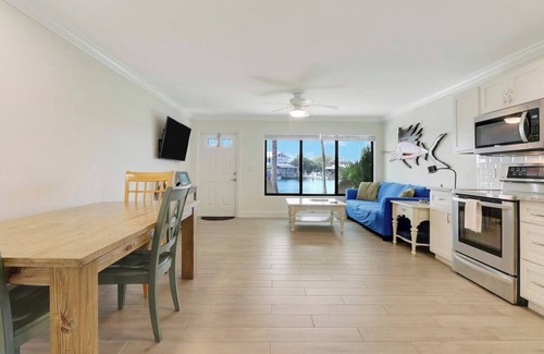 Stuart Apartment | Sailfish Suites 5 - Waterfront Lodging