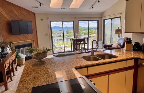 North Shore Condo | Sailors Landing~ Lake/Beach front condo with ample amenities!