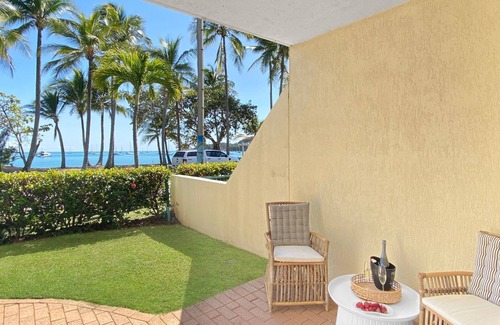 Horseshoe Bay Apartment | Sails on Horseshoe Apartment 5 - Beach Getaway For Couples
