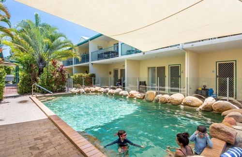 Horseshoe Bay Apartment | Sails on Horseshoe Apartment 5 - Beach Getaway For Couples