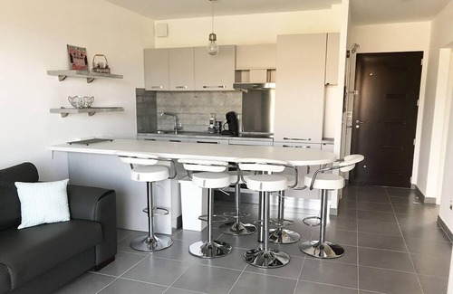 Saint-Florent Apartment | Saint Florent Golf apartment in calm sea and land view